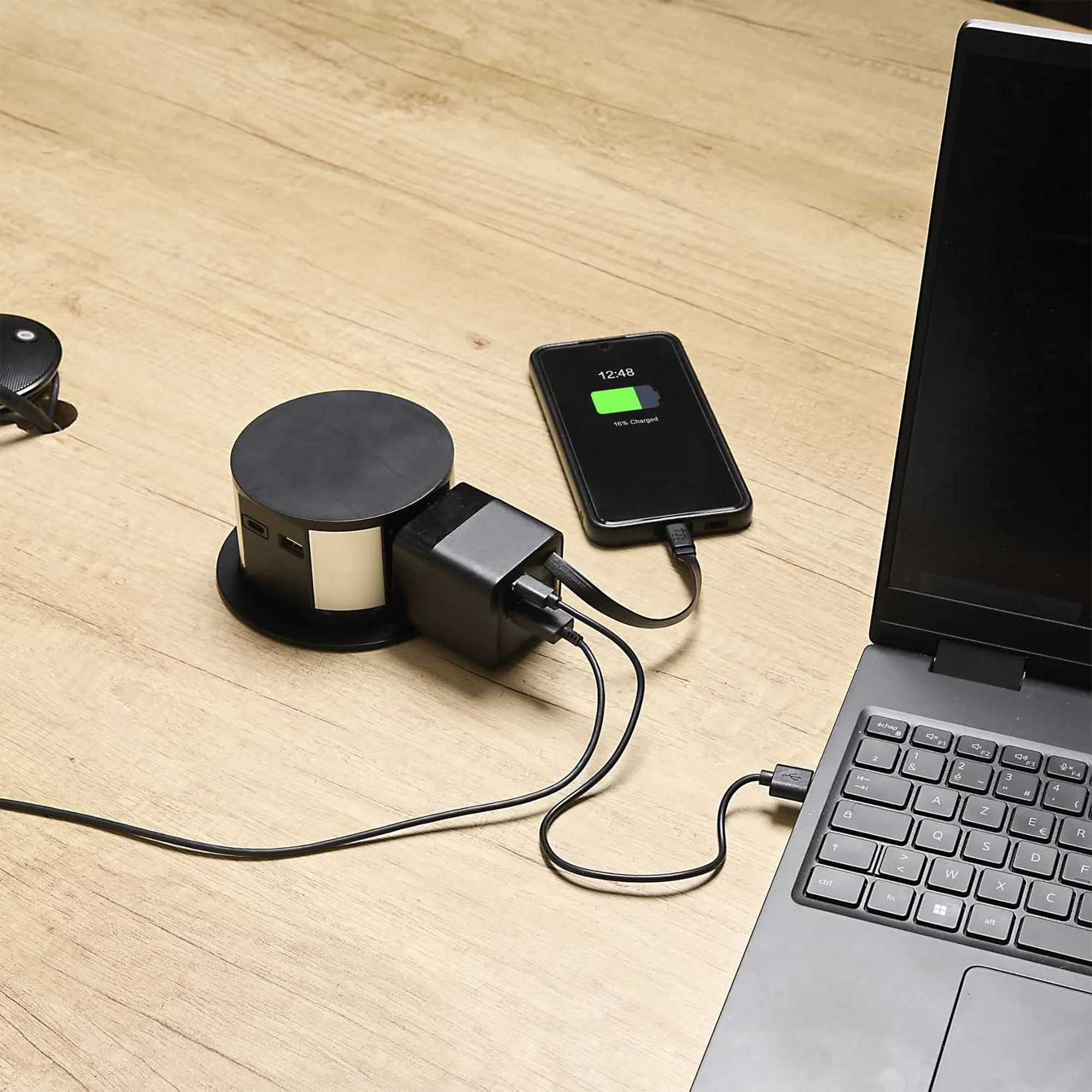 Adaptateur secteur port USB et type C - Image 2