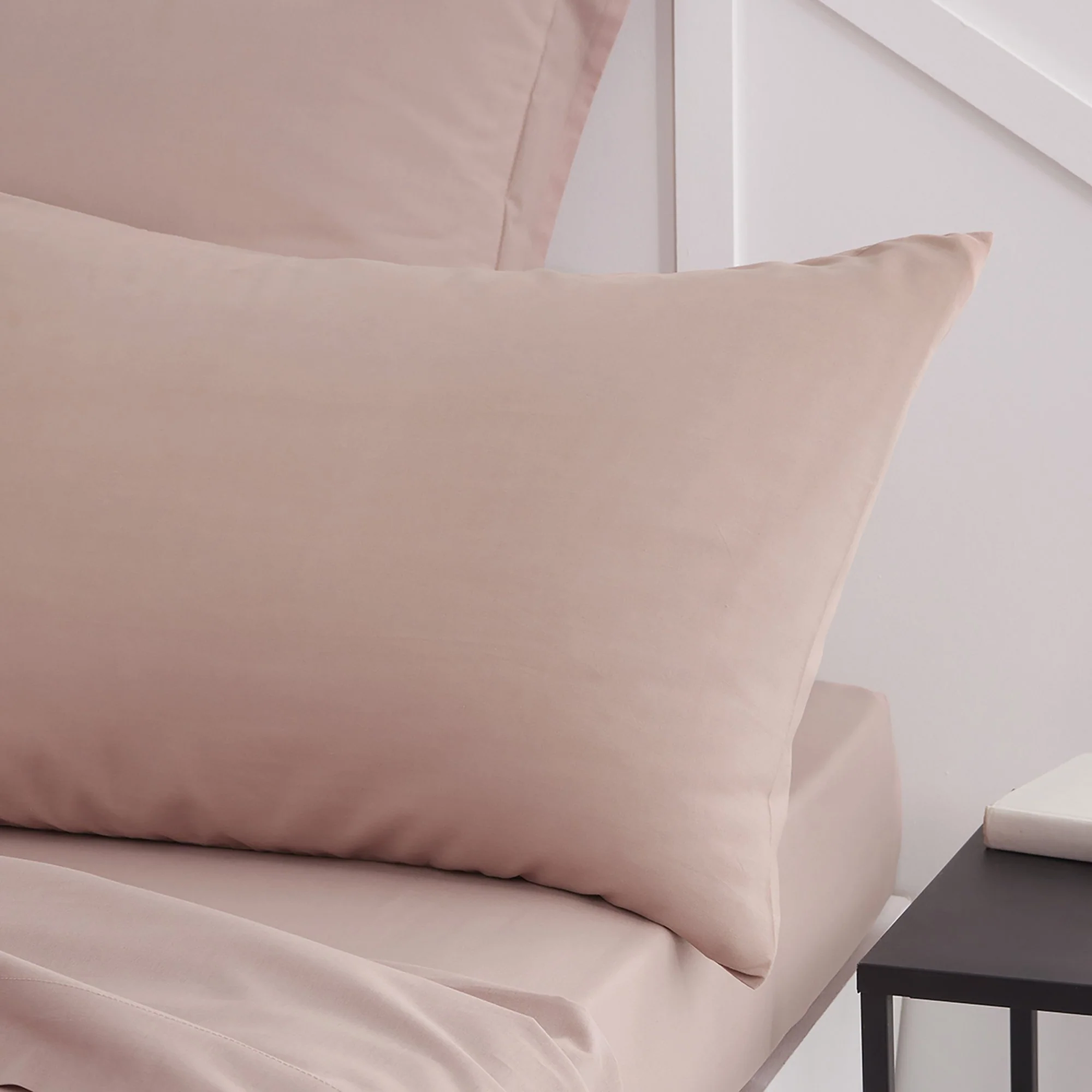 Taie d'oreiller tendance 57 fils  - Rose